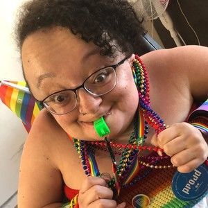 Meet your Posher, Kendra